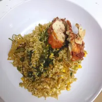 Spicy fried rice with fried anchovies and grilled chicken|AJ Nさん