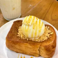 Crispy Caramel Honey Toast w/ Vanilla Ice Cream 🍞🍯🍨🤤|An'leeさん