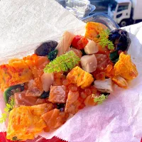 いくらとサーモンのせ弁当