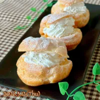 久しぶりの手作りシュークリーム(ダブルクリーム入り)|*seiko*さん