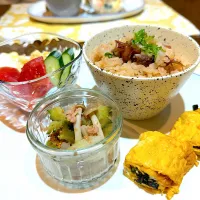 ホタルイカの炊き込みご飯、ポテトサラダ、ゴーヤとしめじ玉ねぎの和物、海苔卵焼き| kaoriさん