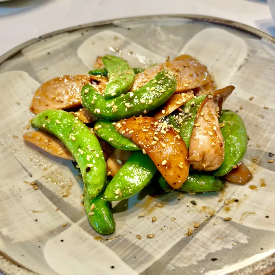 スナップエンドウとギョニソーのオイスター炒め|ぎんさん