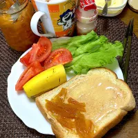 トースト　ゆずジャム　ピーナッツクリーム|みんみんさん