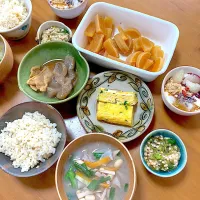 お弁当残り物で朝ごはん☺︎☺︎|さくたえさん