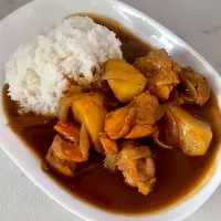 今日のお昼はチキンカレー|めんちゃんさん