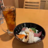 復活の海鮮丼(◍•ڡ•◍)❤|いつみさん