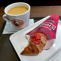 プレミアムICHIGOチョコクロ w/ サンマルクブレンド| T. Wonderさん