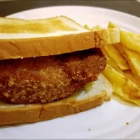 白身魚フライのサンドイッチ☺|Mitsuhiro.Sさん