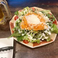 今日の晩ご飯@「元祖とりカツ なごみどり」さん　シーザーサラダ（実況中継中）| なびさん