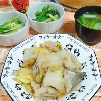 鱈と白菜のフライパン蒸しとブロッコリーのナムル|みったんさん