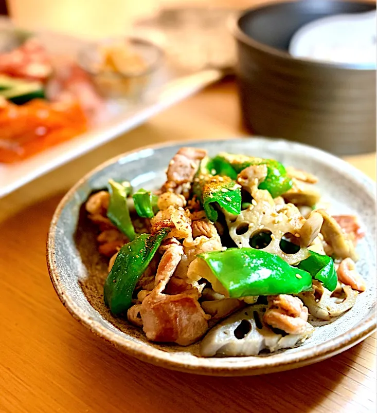 豚肉と蓮根、ピーマンの甘辛煮|kaeさん