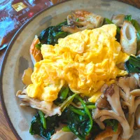 ほうれん草と舞茸の醤油糀味噌炒め