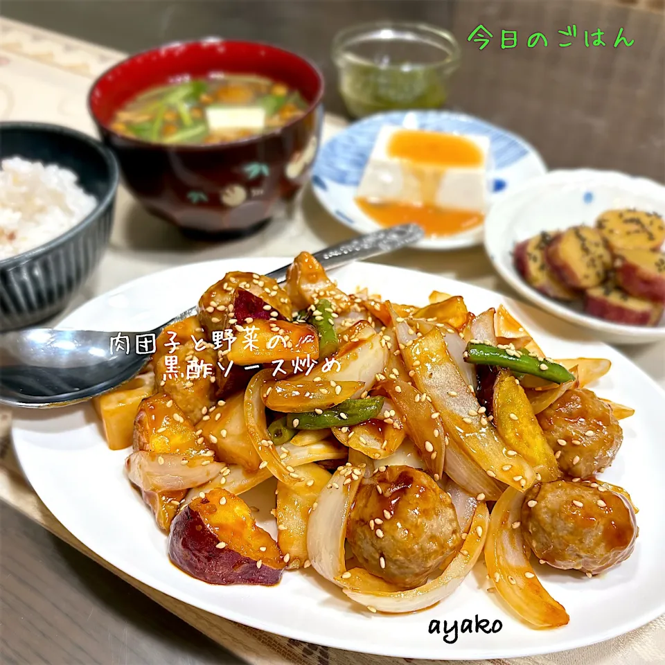 肉団子と野菜の黒酢ソース炒め|亜矢子さん