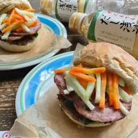 おだし香る和製バインミー風、豚しゃぶきのこぶっかけうどん|七海さん