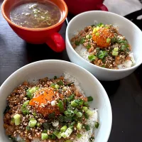玉ねぎとにんじんの和風スープ、塩で食べる納豆ごはん|ハルさん