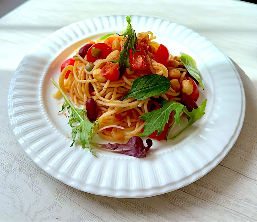 トマトとベビーリーフのパスタ|tap.rinさん