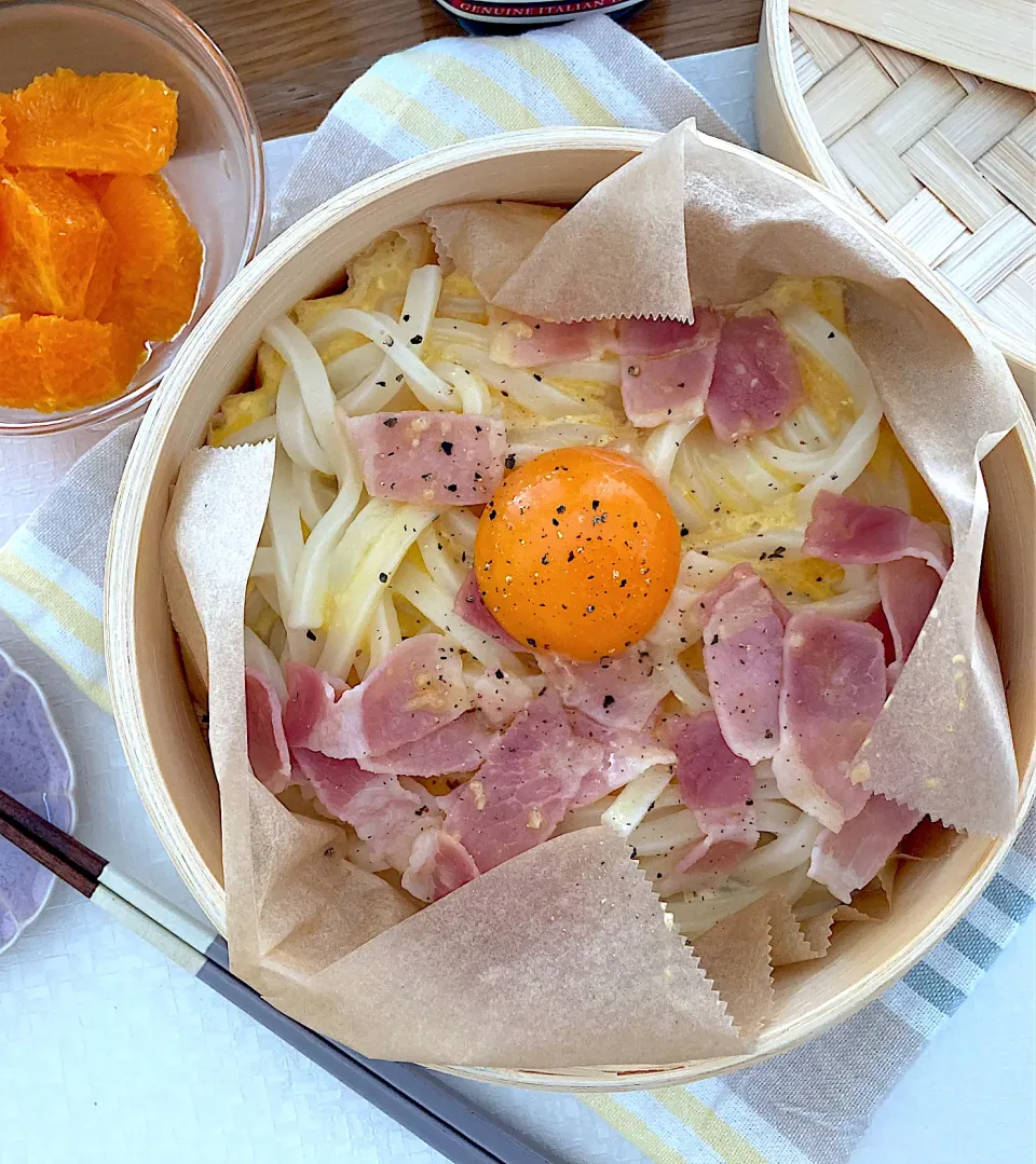 蒸篭でカルボナーラ風うどん|花🍀さん