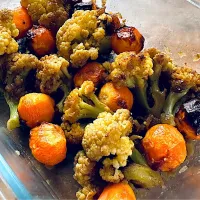 カリフラワーとにんじんのカレー炒め|くまちゃんさん