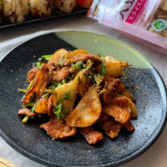 Snapdishの人気料理写真:大豆のお肉&カブnoピリ辛炒め