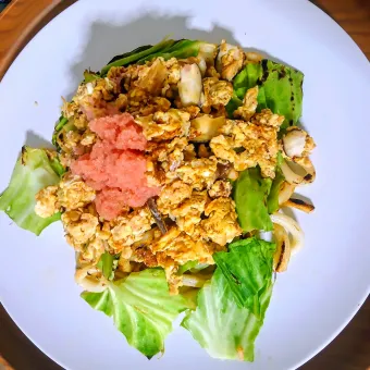 Snapdishの人気料理写真:大豆のお肉で焼きうどん😆✨