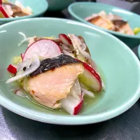 焼き鮭とお野菜のマリネ| shikaさん