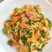 Wのだしで!!大豆のお肉スライス大根葉卵とじ(人参、胡麻油、つぶみそ味醂生姜チューブ入り)|m.rafuさん