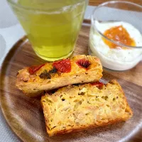 キャベツと大豆ミート入りケークサレ|morimi32さん