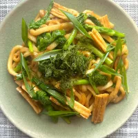 腐竹と菜の花の焼きうどん|栃倉 直人さん