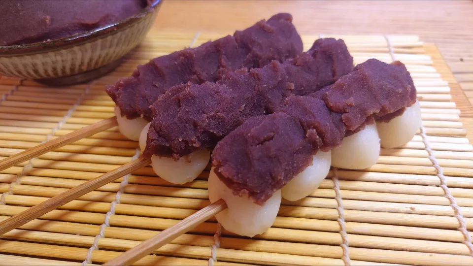 こし餡の串団子🍡|なつさん