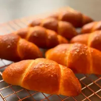 塩バターパン🥐