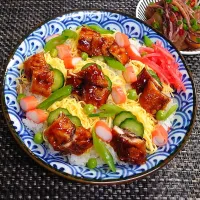 秋刀魚の蒲焼きちらし寿司＆イカ大根でムスコの置きランチ| からあげビールさん