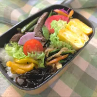 牛肉とスナップエンドウ炒め弁当|かんのさん