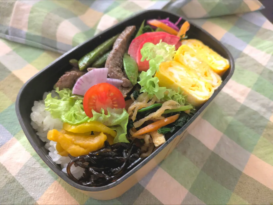 牛肉とスナップエンドウ炒め弁当|かんのさん