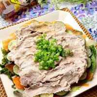 豚肉と白菜、ズッキーニのフライパン蒸し ポン酢ごま油ダレ