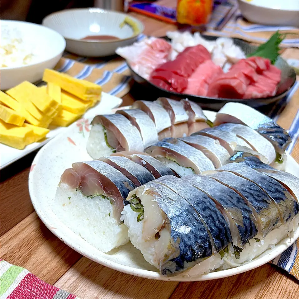 お夕飯　鯖寿司でお祝い🥂|renharuruさん