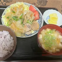 豚ロースと玉ねぎの生姜焼き|kittykittyさん