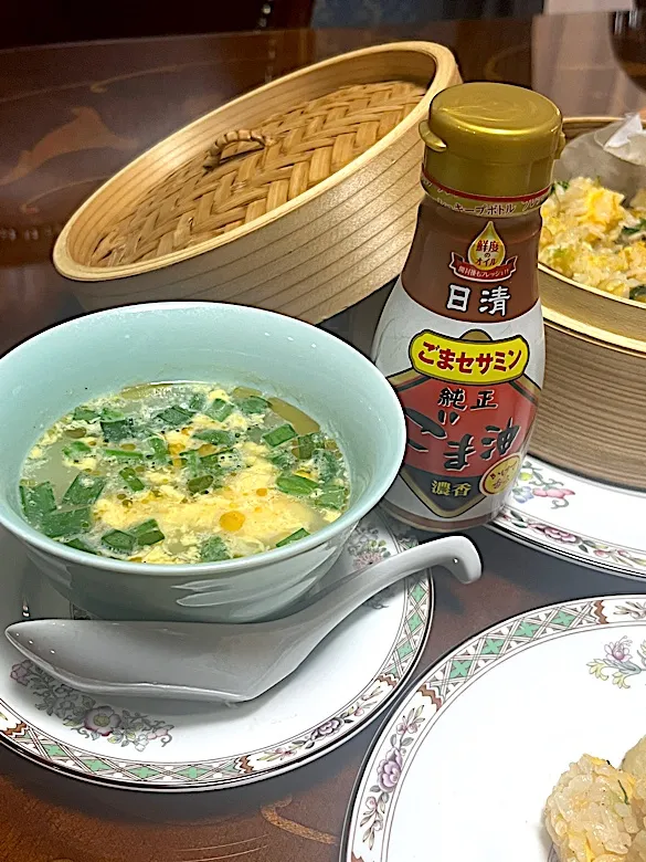 中華風スープの仕上げにごま油|adriablueさん