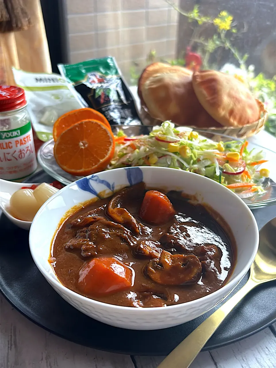 金曜日のビーフカレーワンプレート🍛|とんちんさん