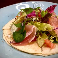 トルティーヤピザ🍕|気まぐれシェフさん