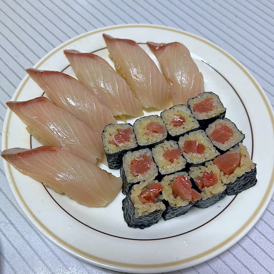 鰤と鉄火巻き|まさとさん