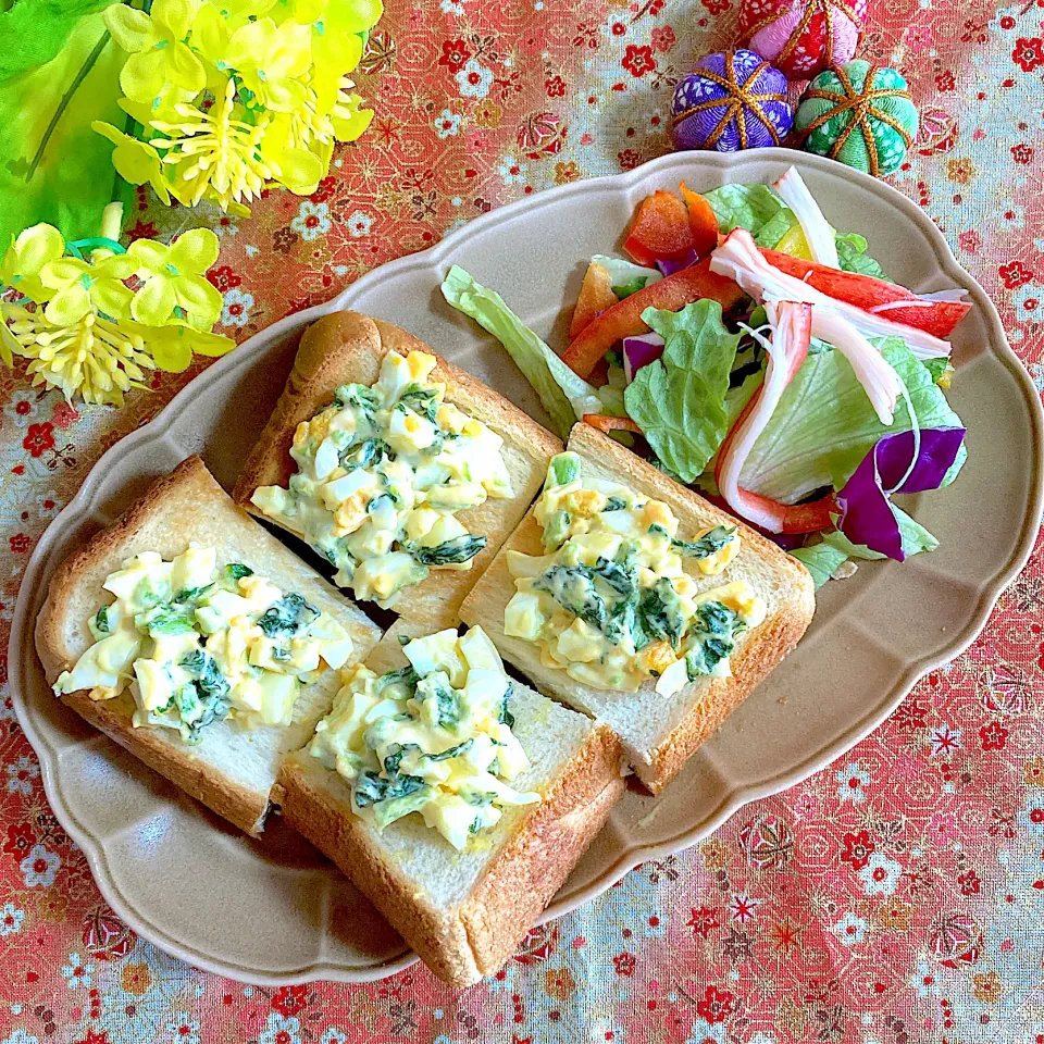 菜の花と卵のトースト🍞|ringonamaさん