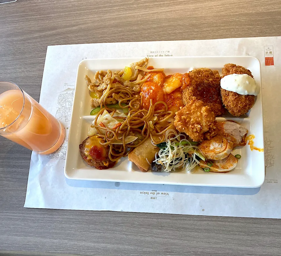 今日の昼ご飯@「スカイグリルビュッフェ  武蔵」さんin浅草ビューホテル③  洋食コーナーと中華コーナーでも目一杯取ってきました|なびさん