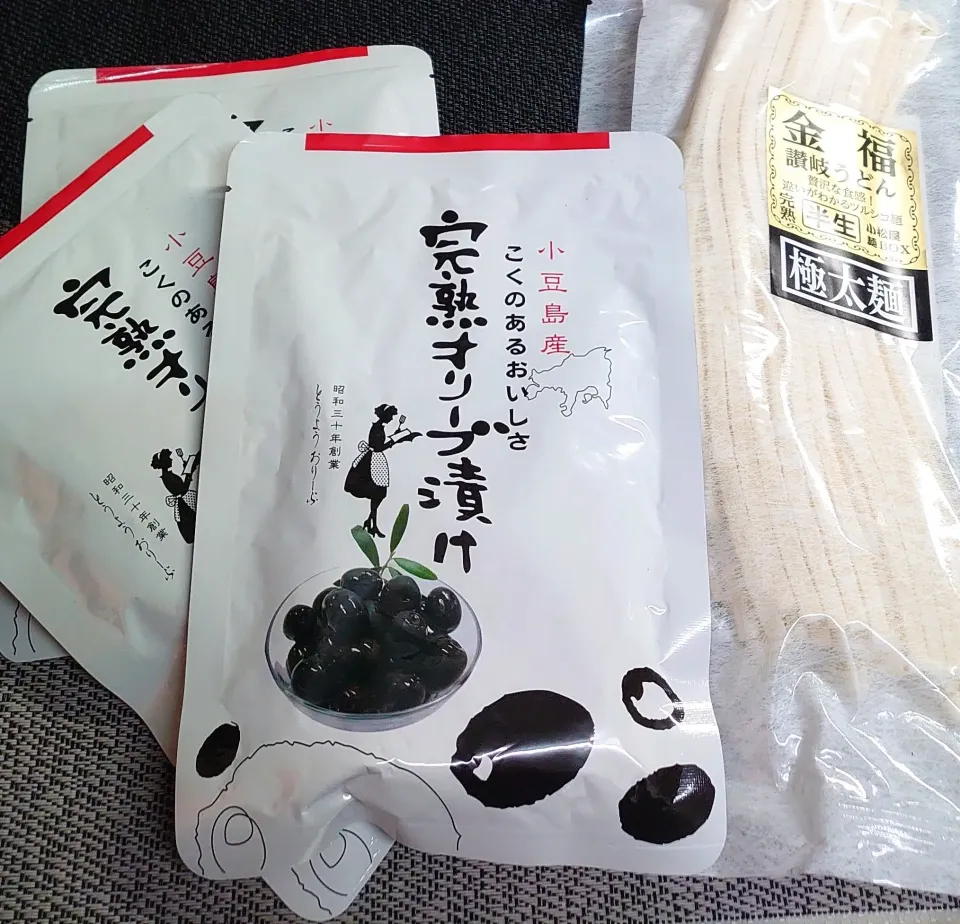 淡路島じゃなく小豆島だったってよ！ムスコの卒業旅行土産|からあげビールさん