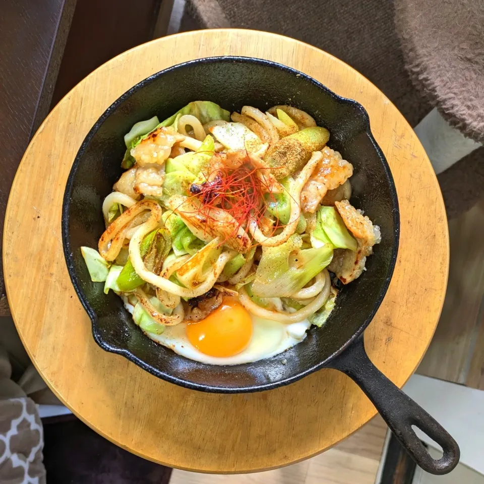 ホルモン味噌󠄀にんにく焼きうどん|mi_neneco♪さん