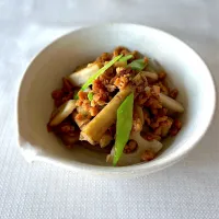 ごぼうと蓮根の大豆そぼろ炒め|むぎこさん