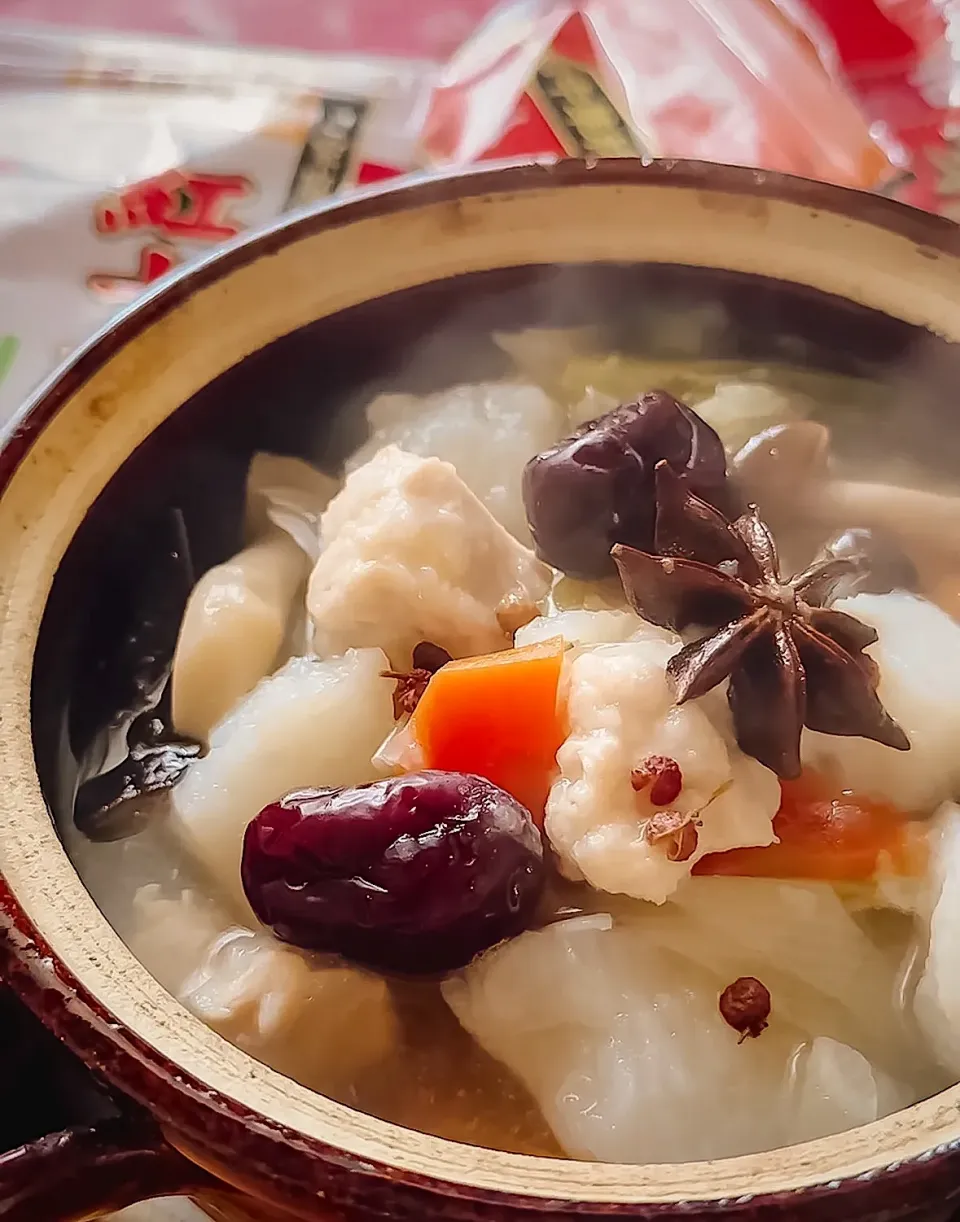 くずし長芋と鶏むね肉の薬膳スープ🍲💭|にゃんぺこさん