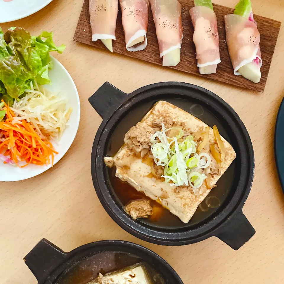 あったかおいしい肉豆腐と紅芯大根の生ハム巻き|FIKA789さん