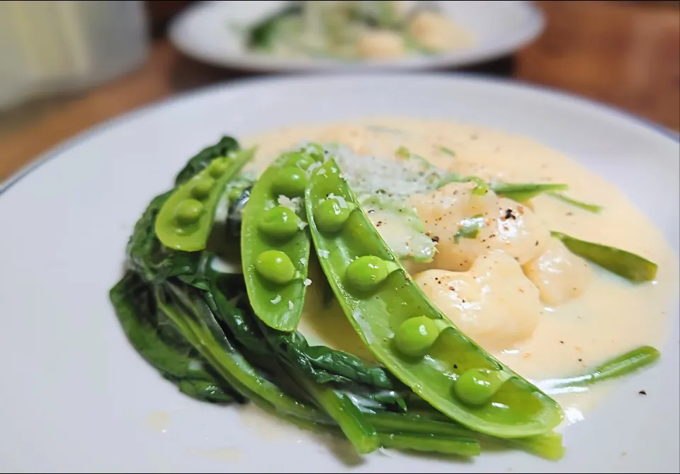 Gnocchi con spinaci, taccole e burro e salvia|kazaneさん