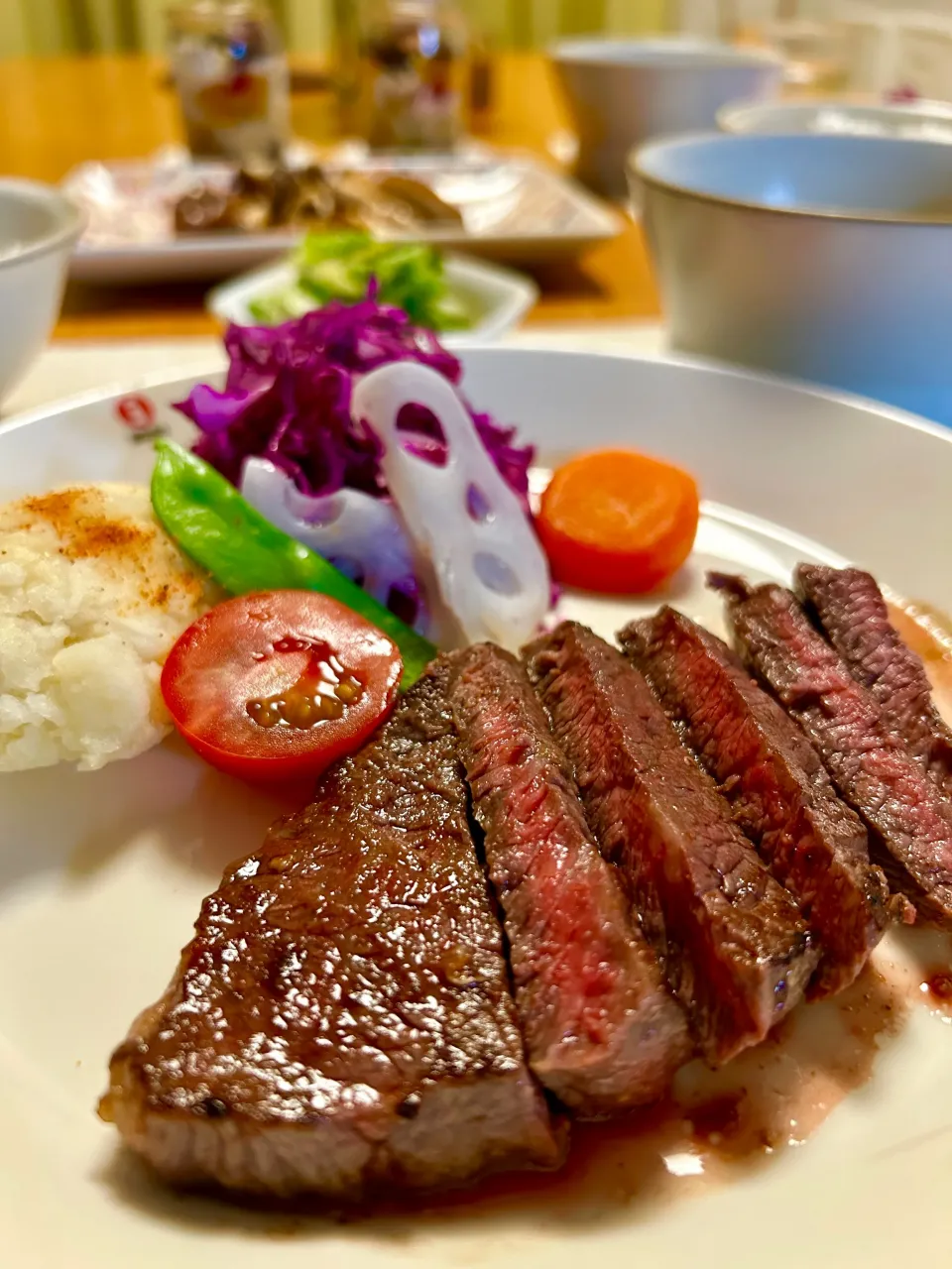 ステーキの晩ごはん|むぎこさん