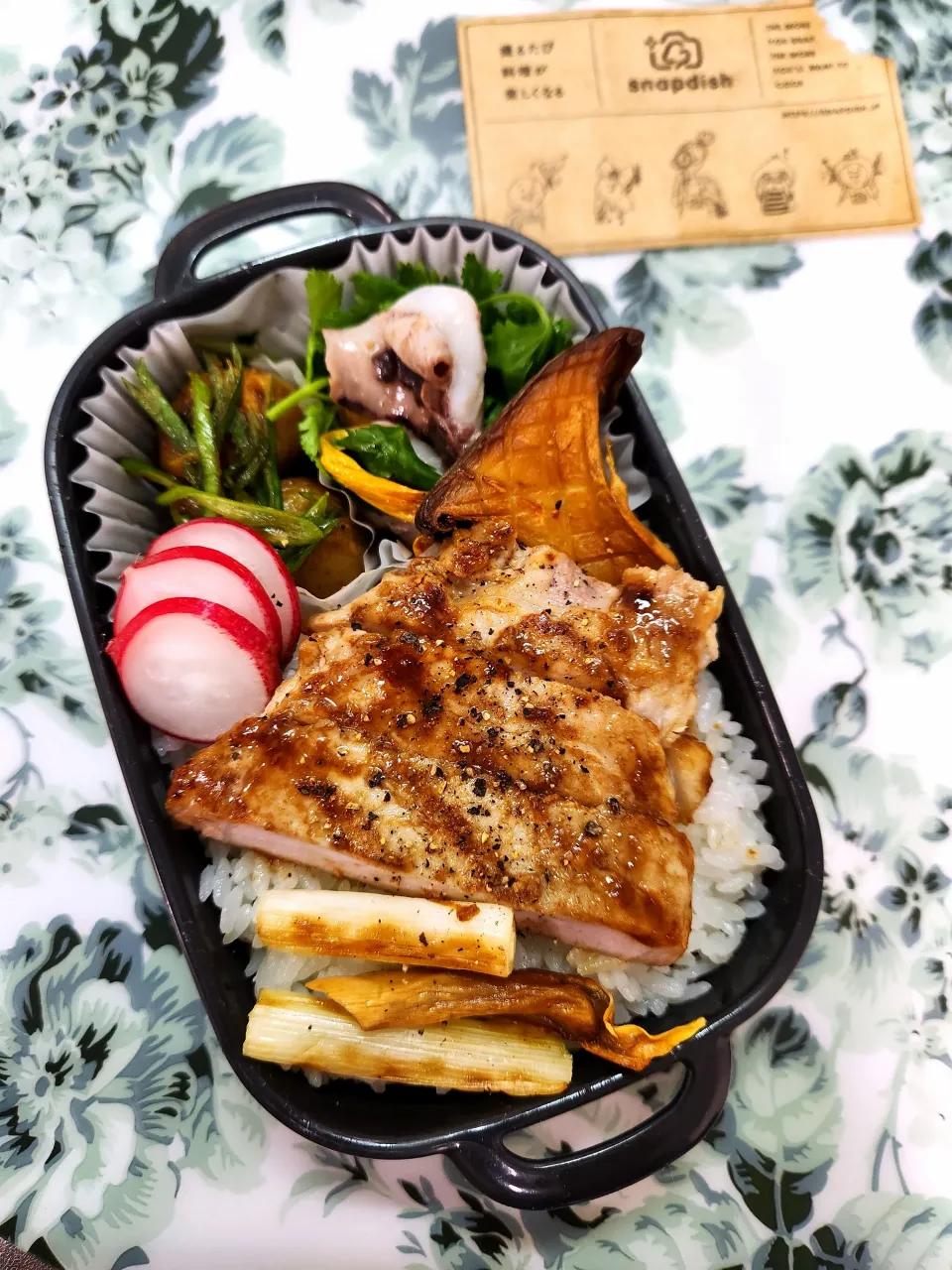 @きなこさんの料理 🔷しっとりジューシーな🐖豚ロースと焼き野菜のソテー🔷|@きなこさん